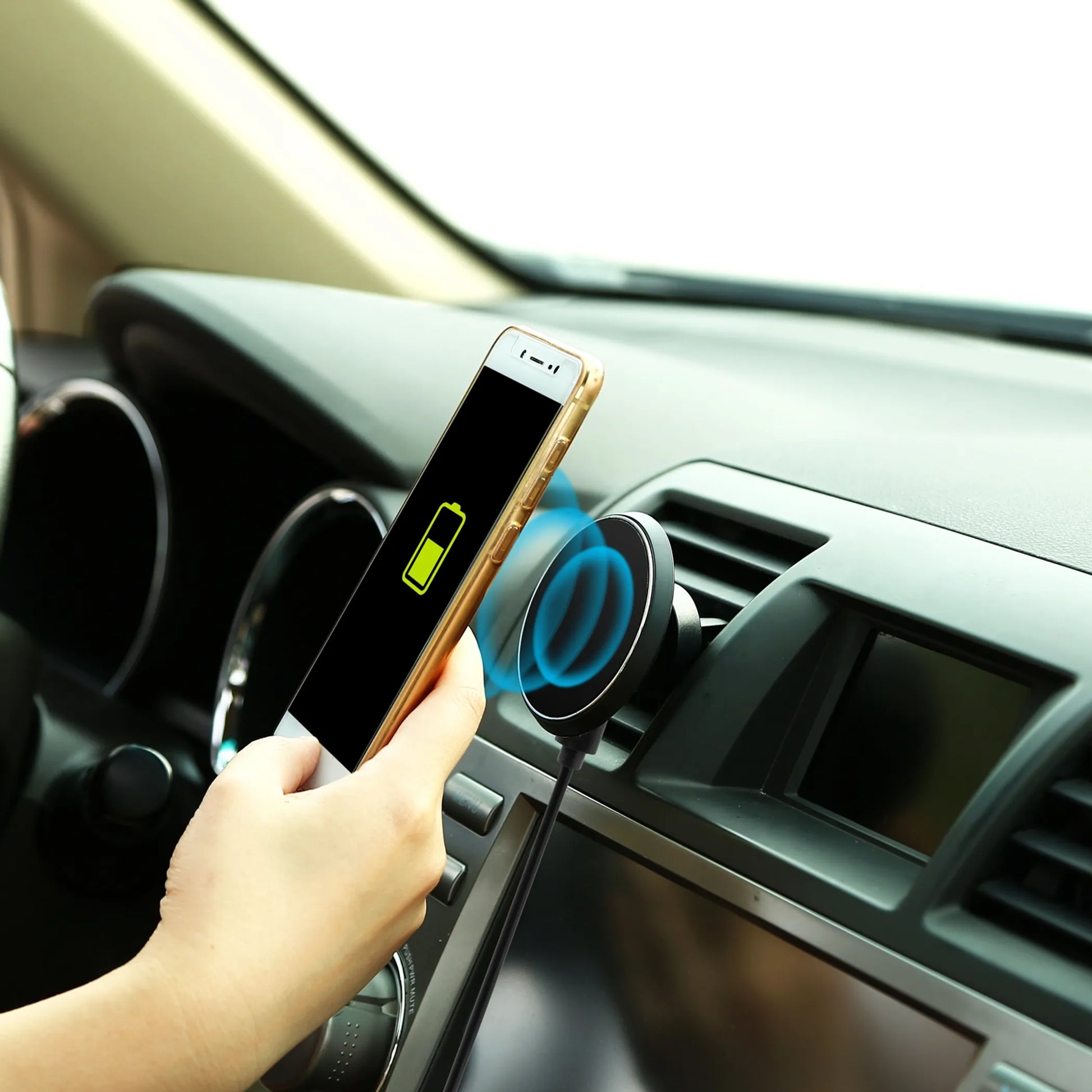 Qi Wireless Magnetic Car Charger with 360° Vent Mount Linx Group